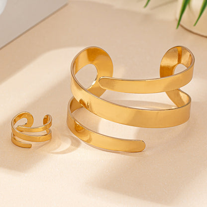 Bracelet Manchette Élégance Dorée